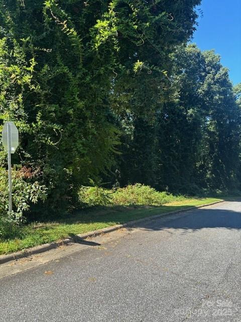 821 & 831 16th Avenue Lane NW Hickory NC 28601