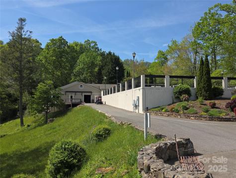 99999 Laurel Drive Mills River NC 28759