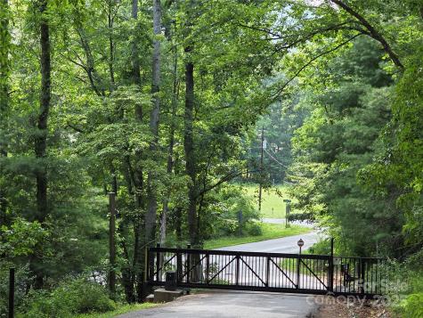 99999 Laurel Drive Mills River NC 28759