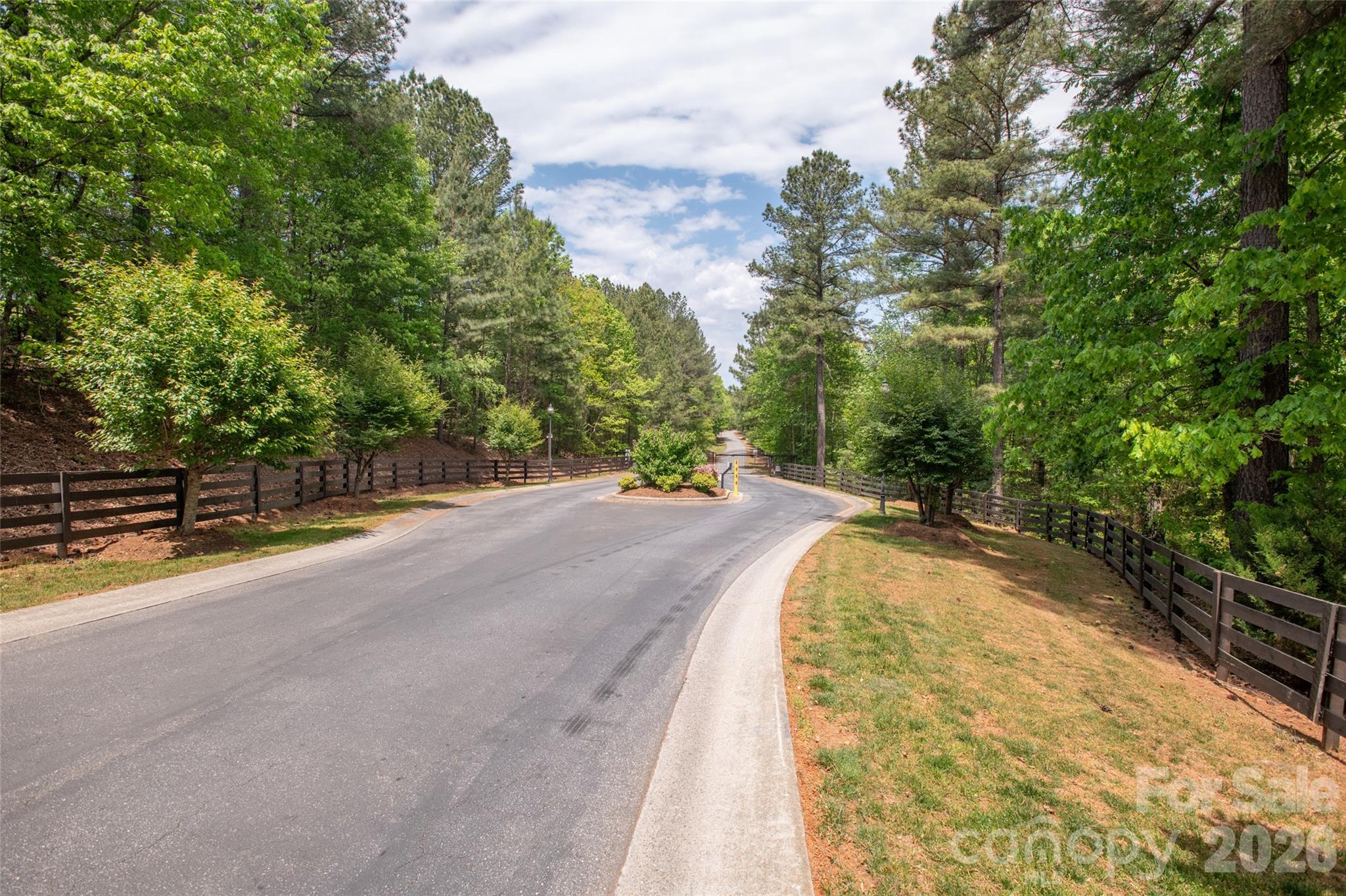 1518 W Paradise Harbor Drive Connelly Springs NC 28612