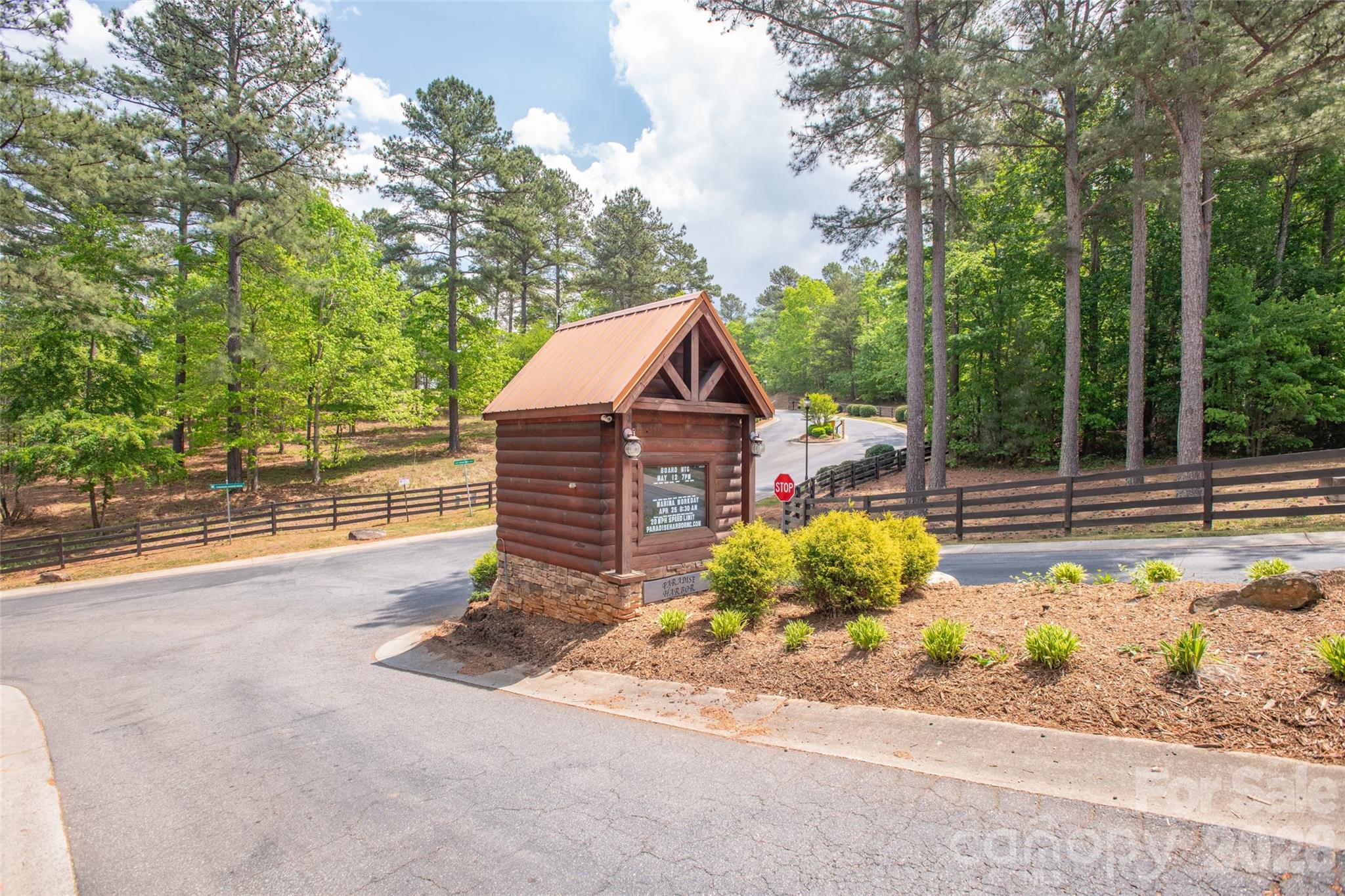1518 W Paradise Harbor Drive Connelly Springs NC 28612