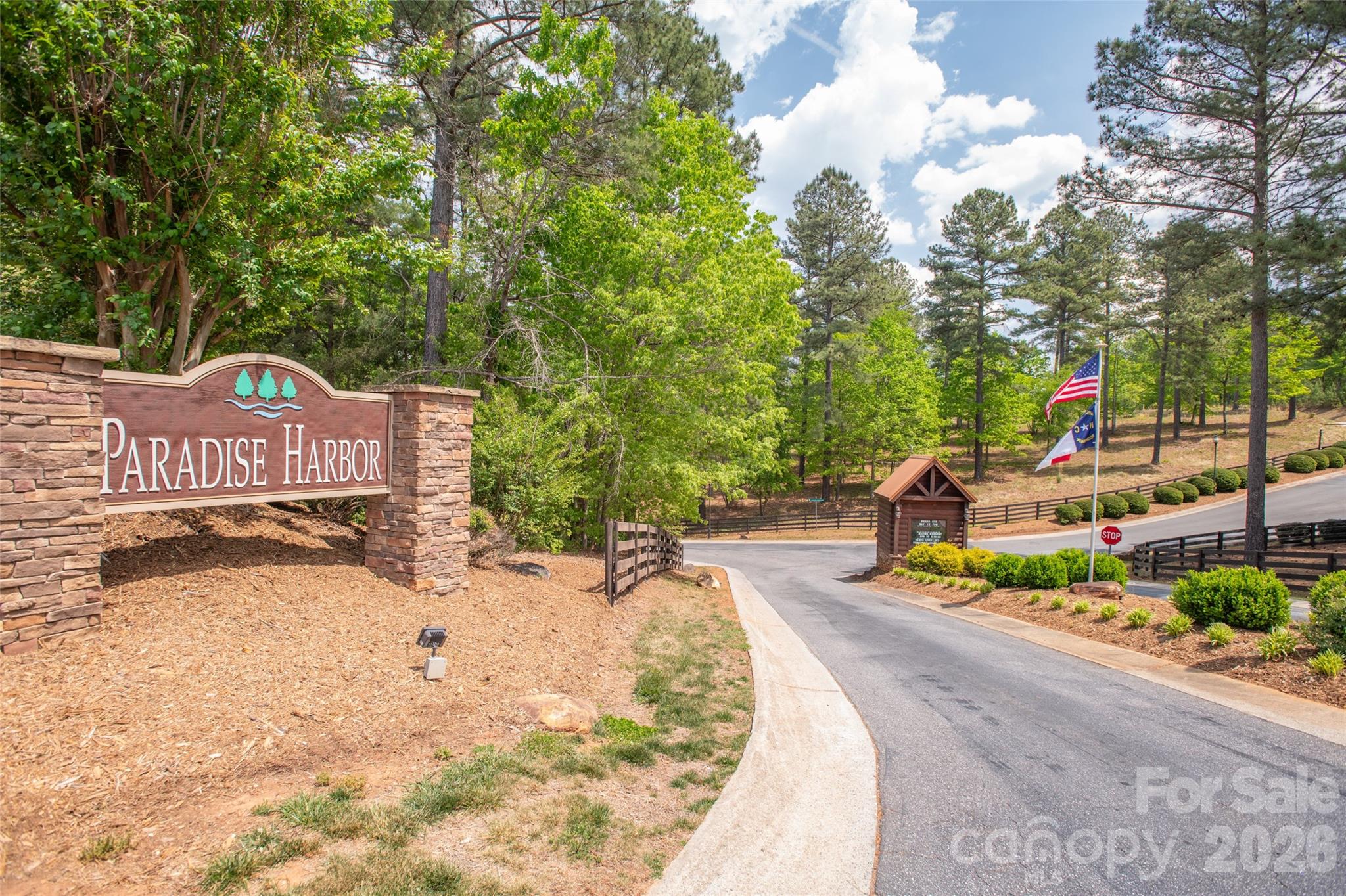 1518 W Paradise Harbor Drive Connelly Springs NC 28612