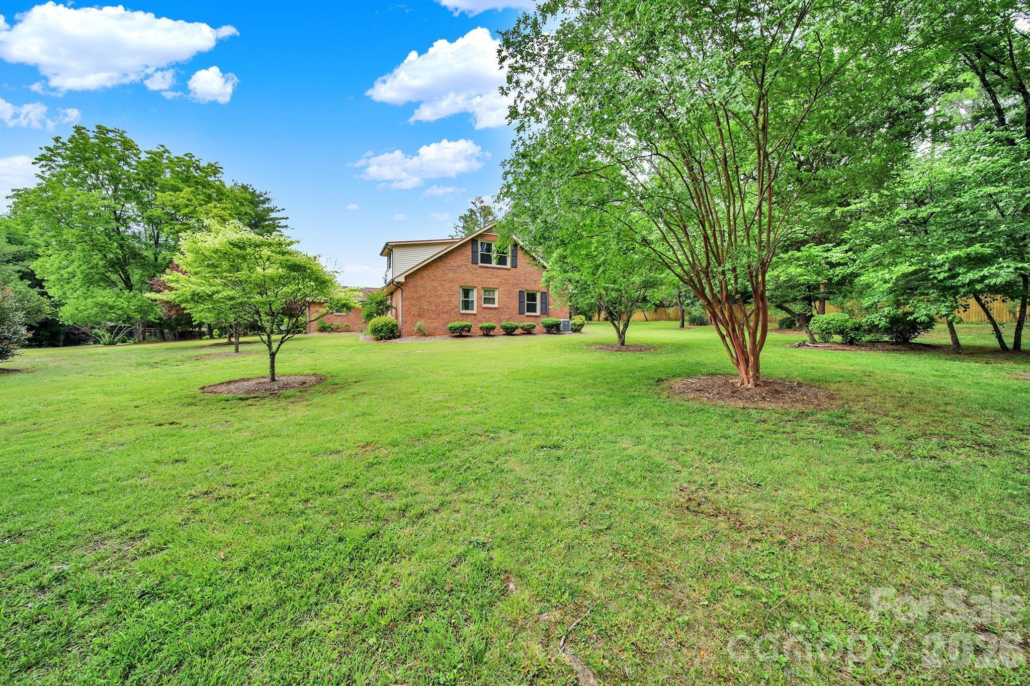 5913 Tom Query Road Charlotte NC 28213