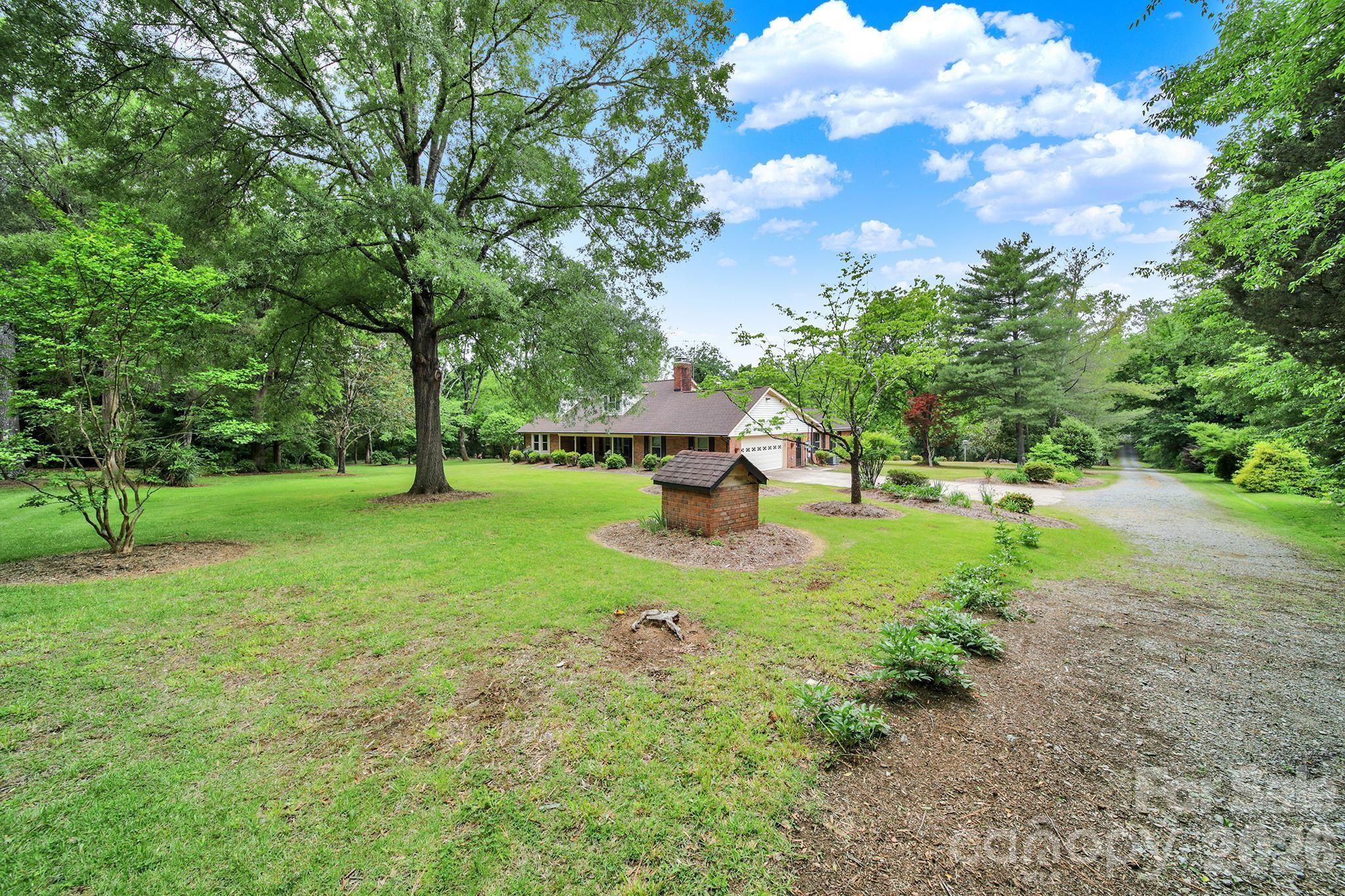 5913 Tom Query Road Charlotte NC 28213