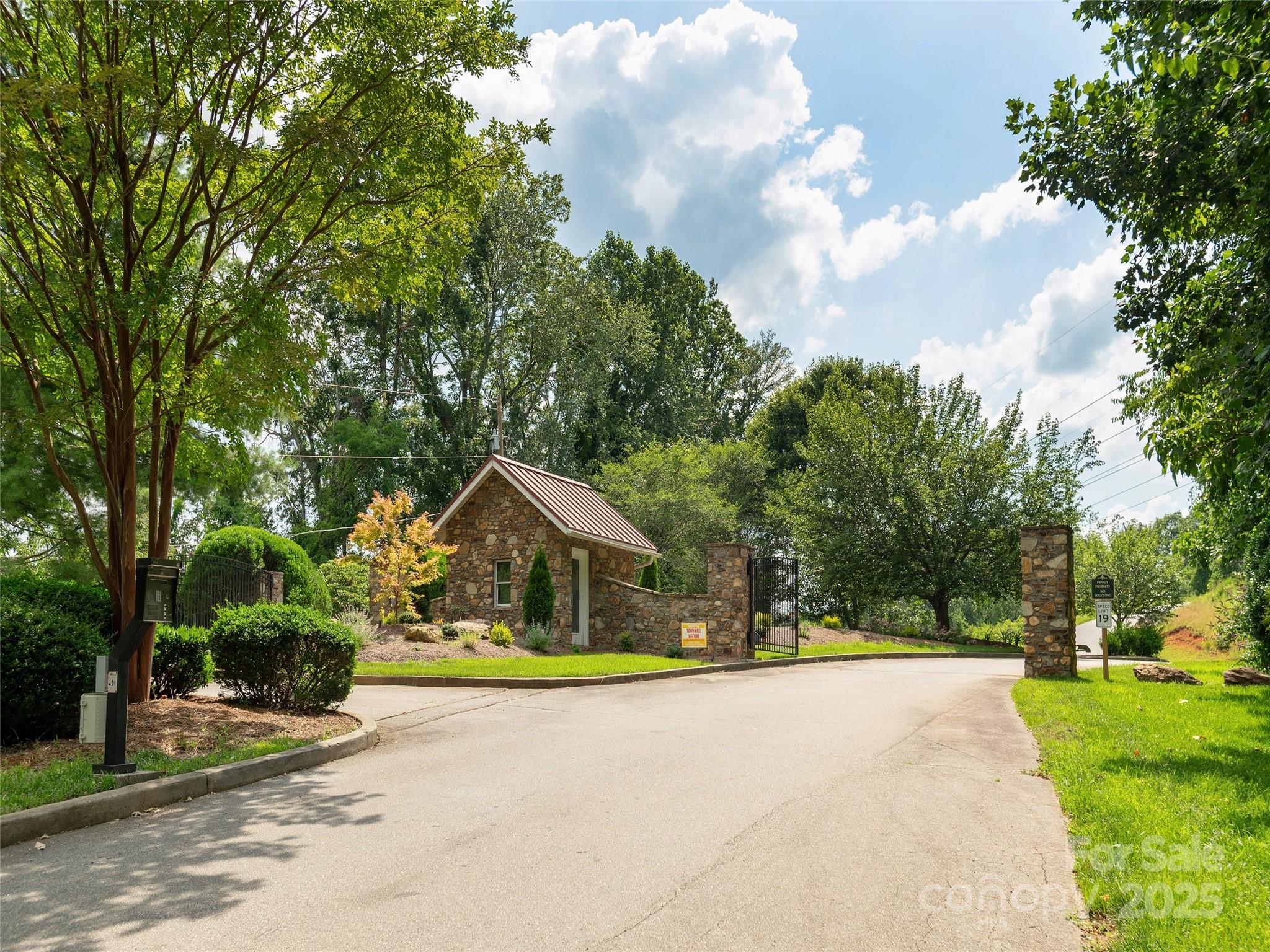 61 Arabella Lane Arden NC 28704