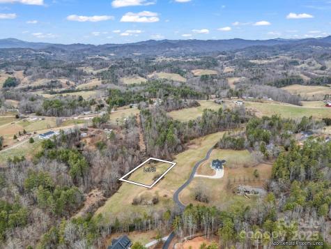 9999 Settlers Trail Mars Hill NC 28754