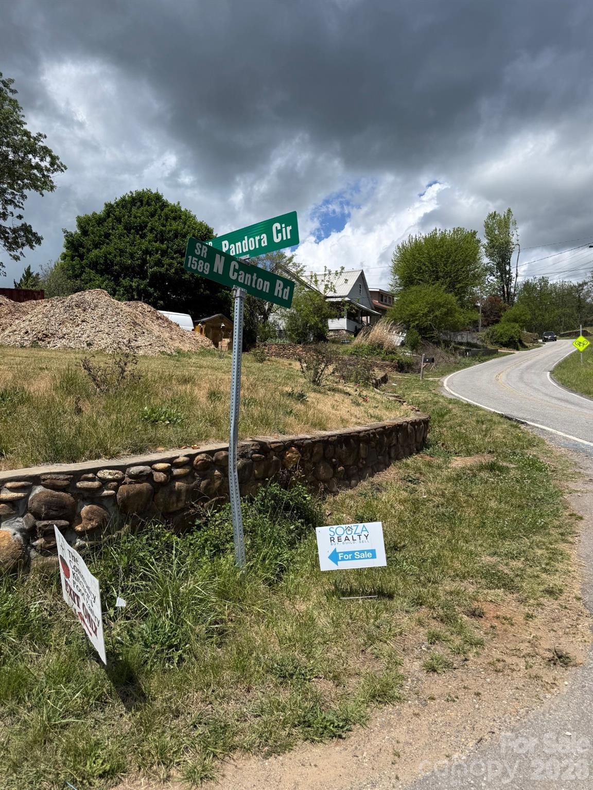22 Clark Lane Canton NC 28716