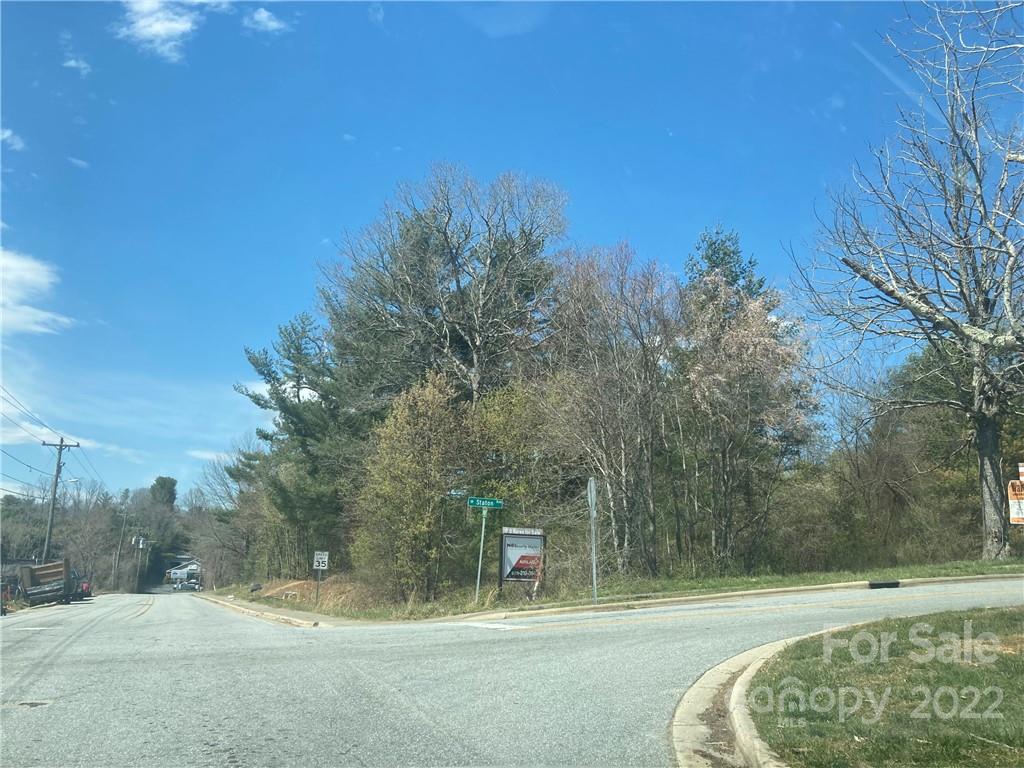 999 Linda Vista Drive Hendersonville NC 28792