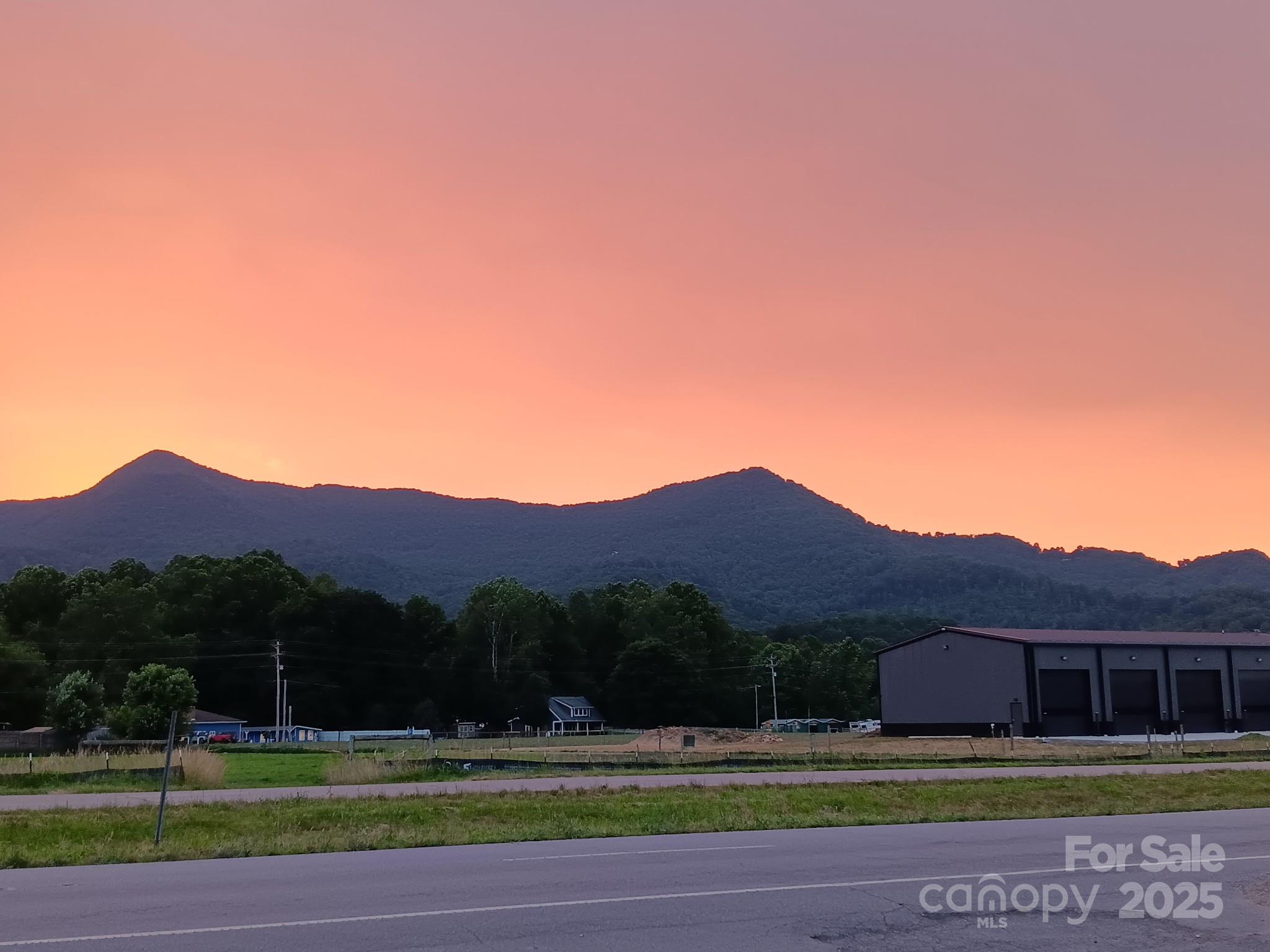 37 Strollers Lane Waynesville NC 28785