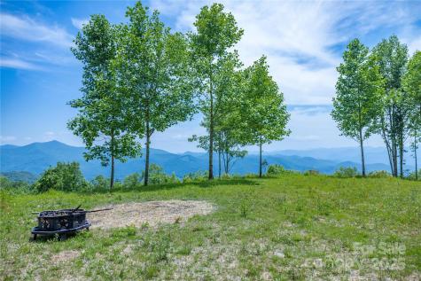 3409 Parris Branch Road Sylva NC 28779