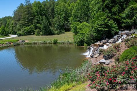 000 Narrow Gauge Drive Lenoir NC 28645