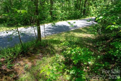 000 Narrow Gauge Drive Lenoir NC 28645