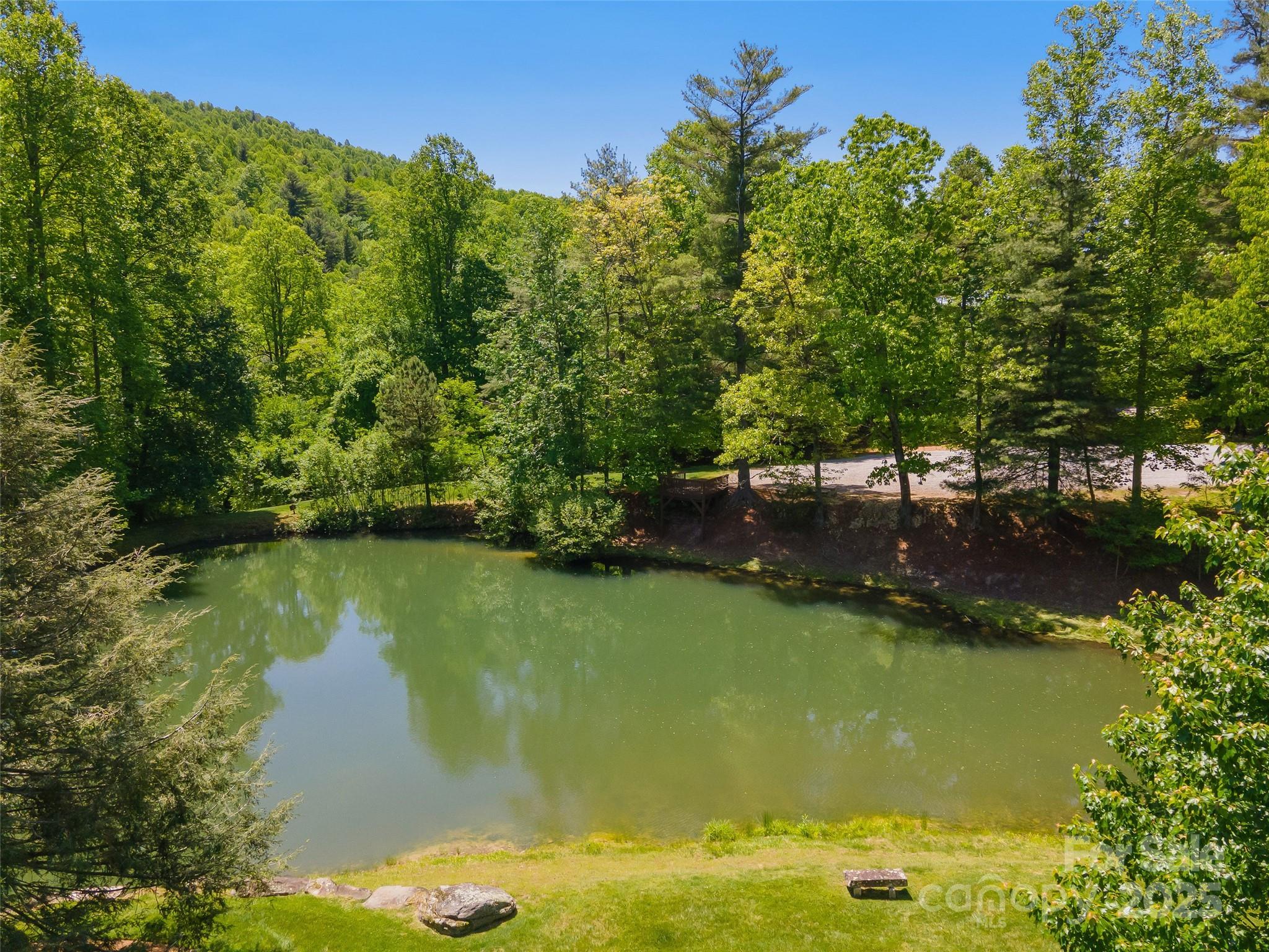 98 Flameleaf Lane Hendersonville NC 28739