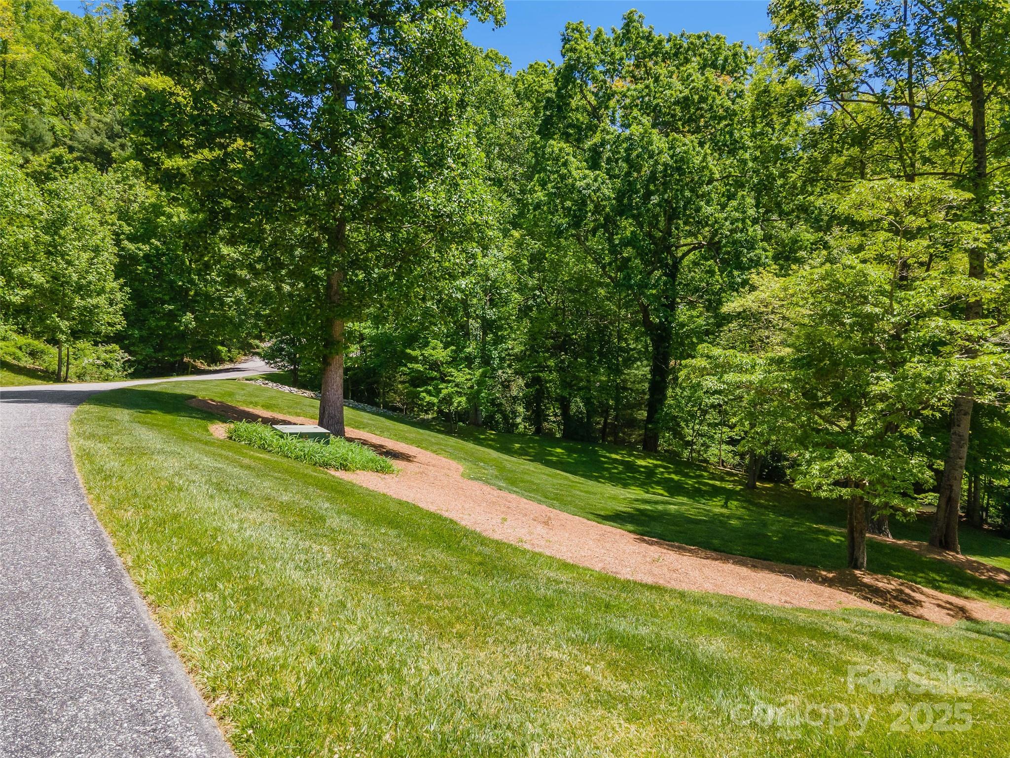 98 Flameleaf Lane Hendersonville NC 28739