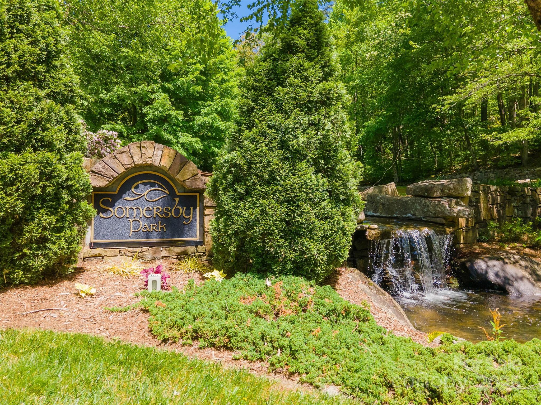 98 Flameleaf Lane Hendersonville NC 28739