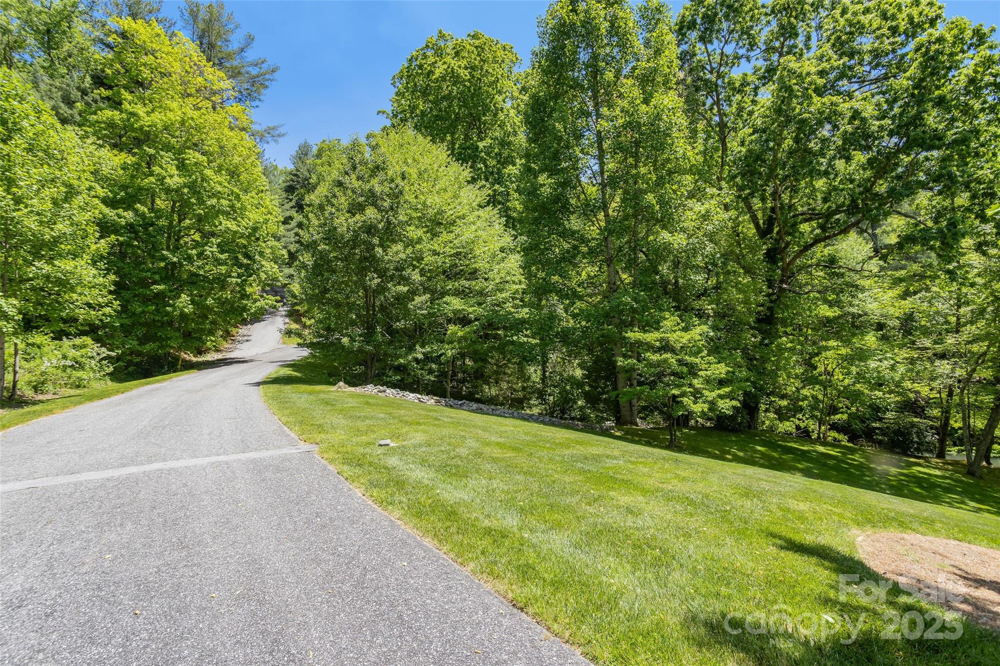 98 Flameleaf Lane Hendersonville NC 28739