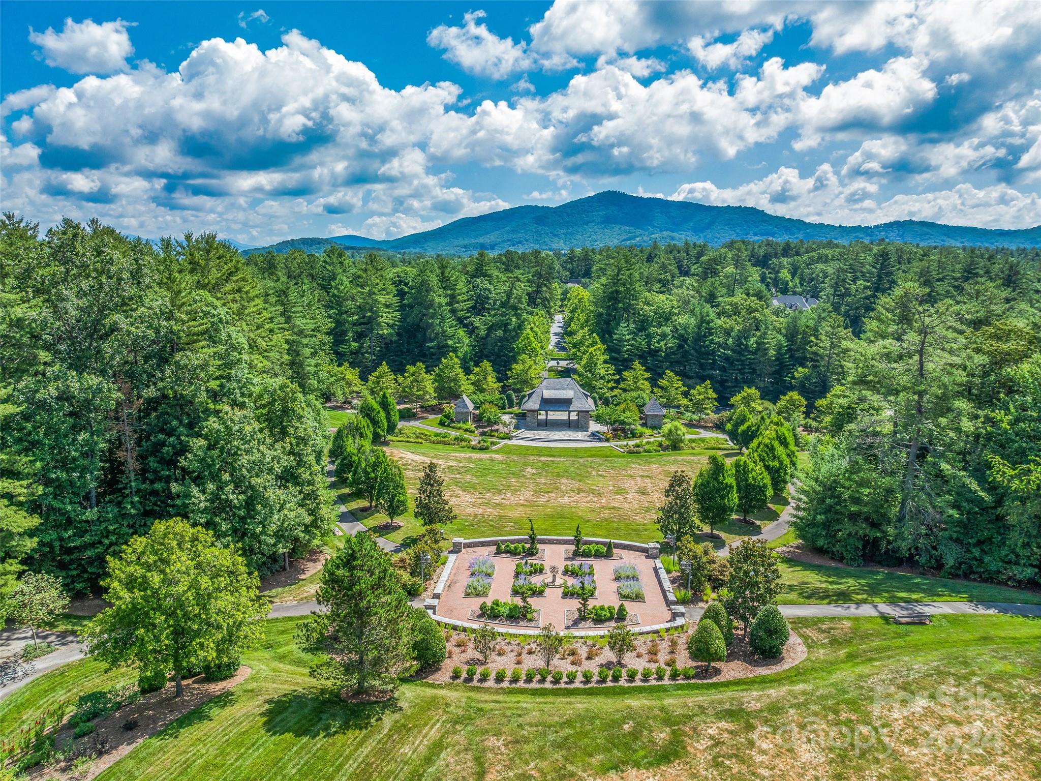 128 Mirehouse Run Asheville NC 28803
