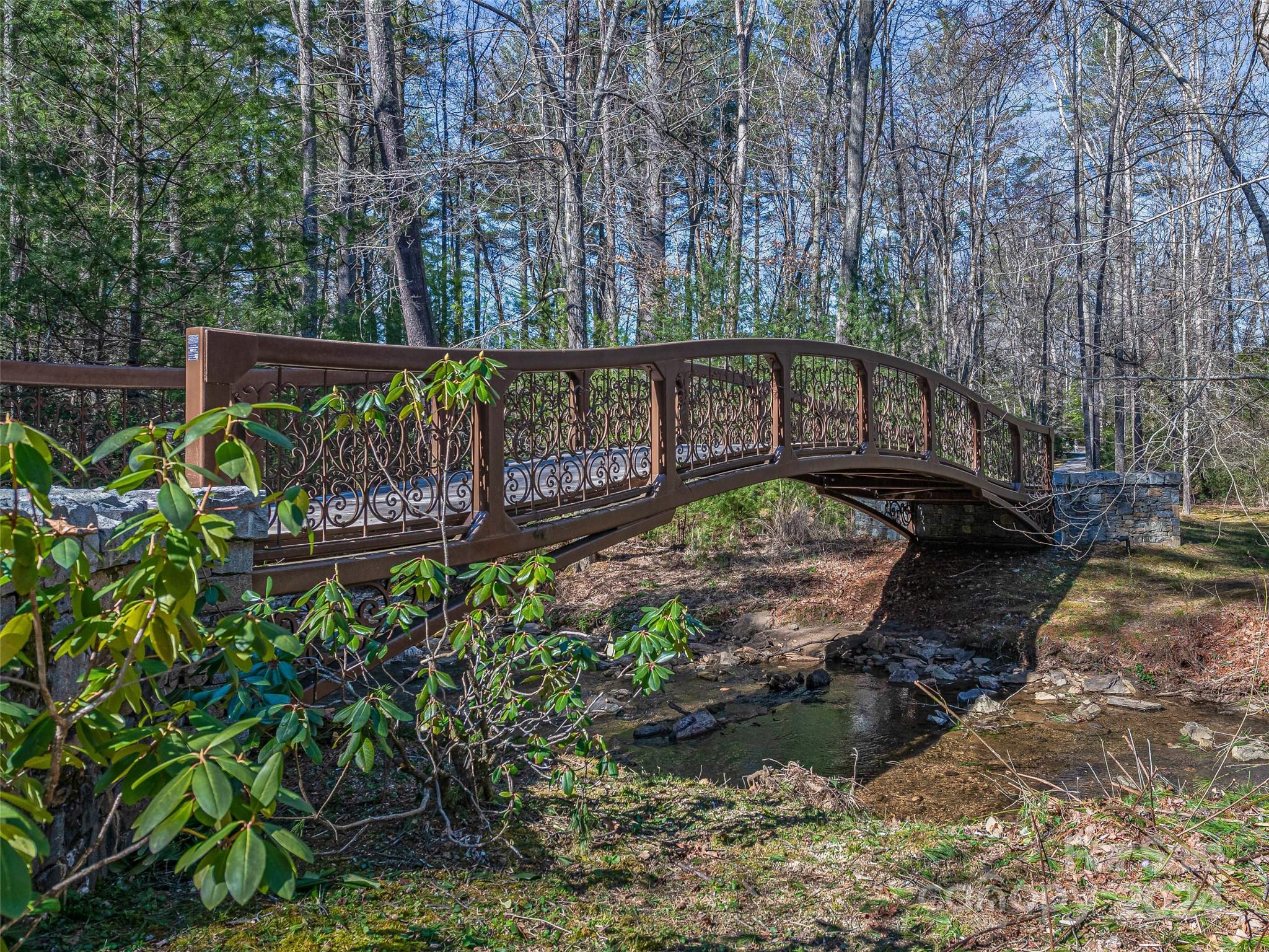 128 Mirehouse Run Asheville NC 28803