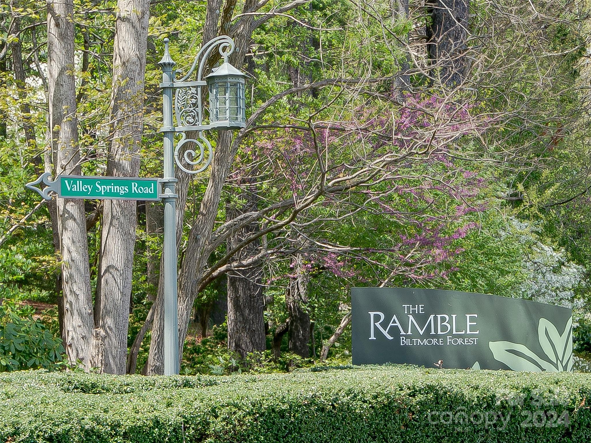128 Mirehouse Run Asheville NC 28803