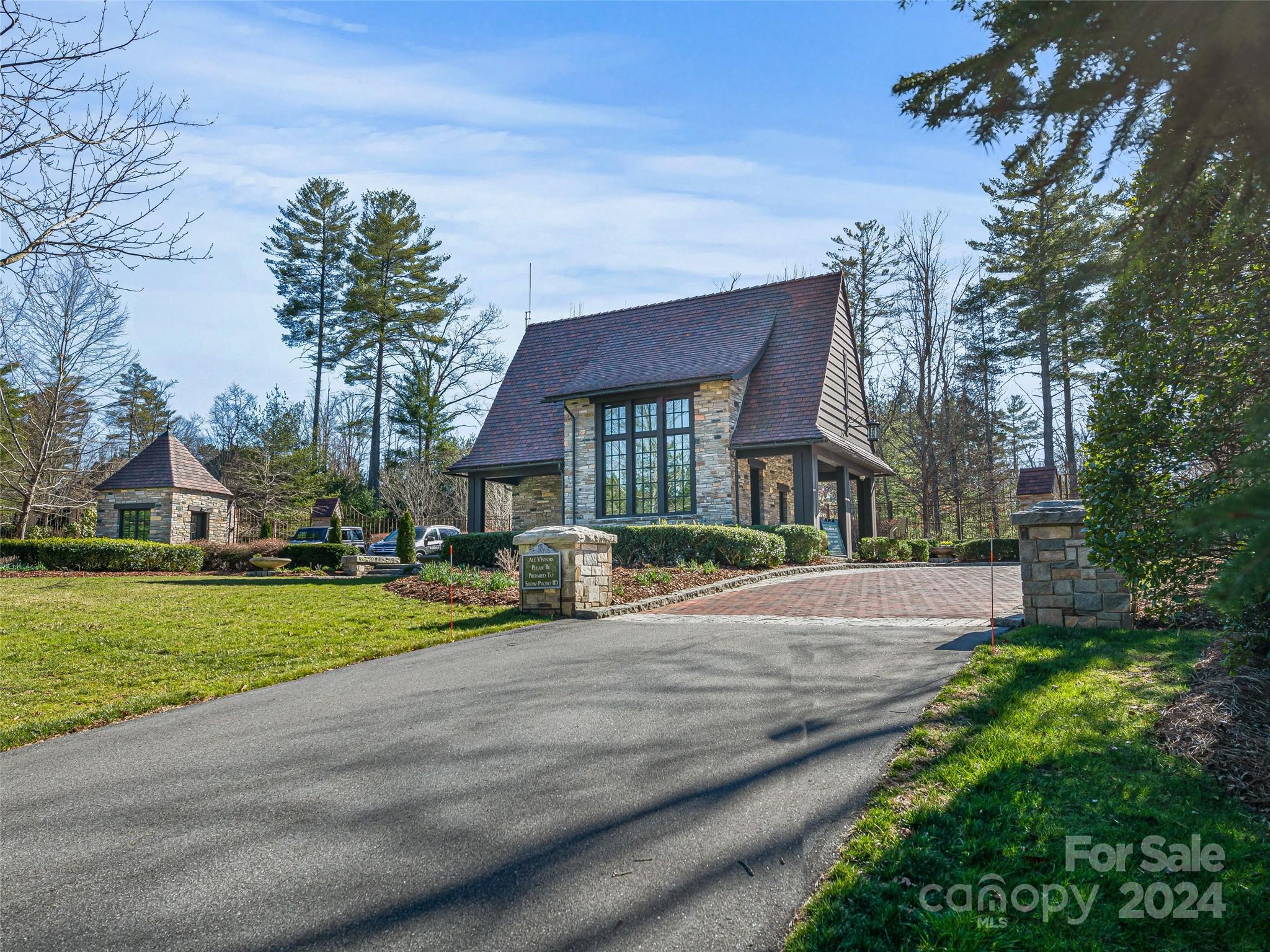 128 Mirehouse Run Asheville NC 28803