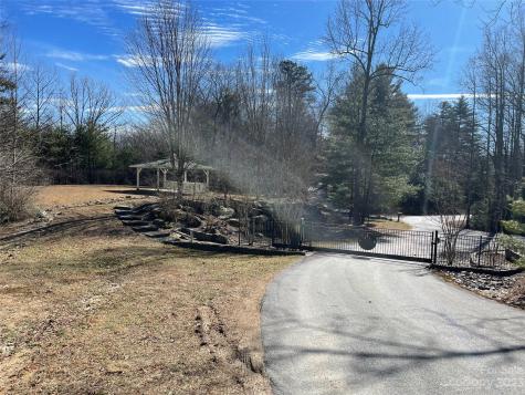 00 Willow Run Lane Zirconia NC 28790