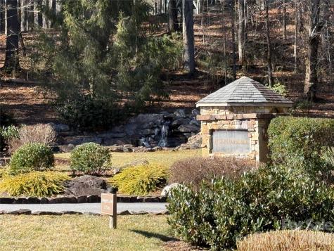 33 High Point Trail Brevard NC 28712
