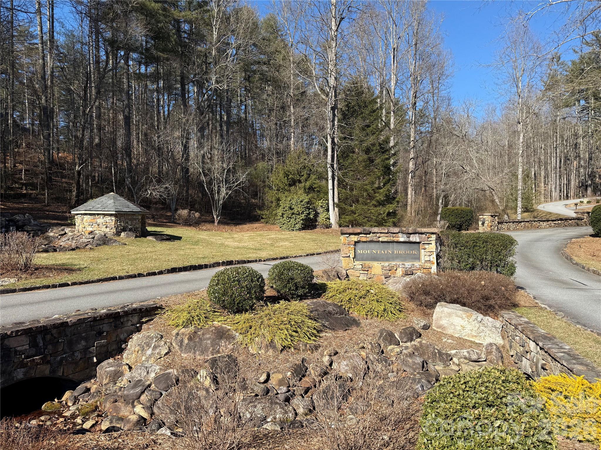 33 High Point Trail Brevard NC 28712