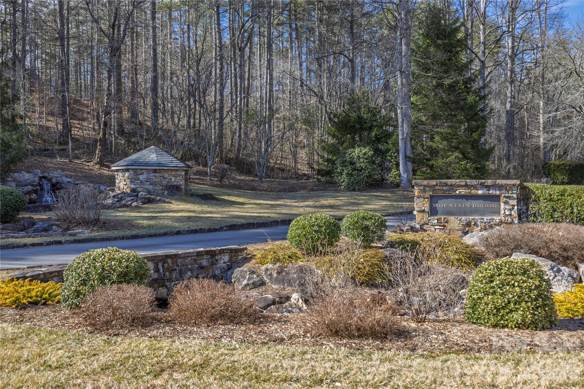 33 High Point Trail Brevard NC 28712