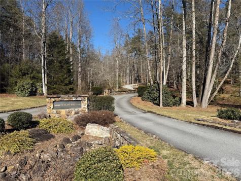 33 High Point Trail Brevard NC 28712