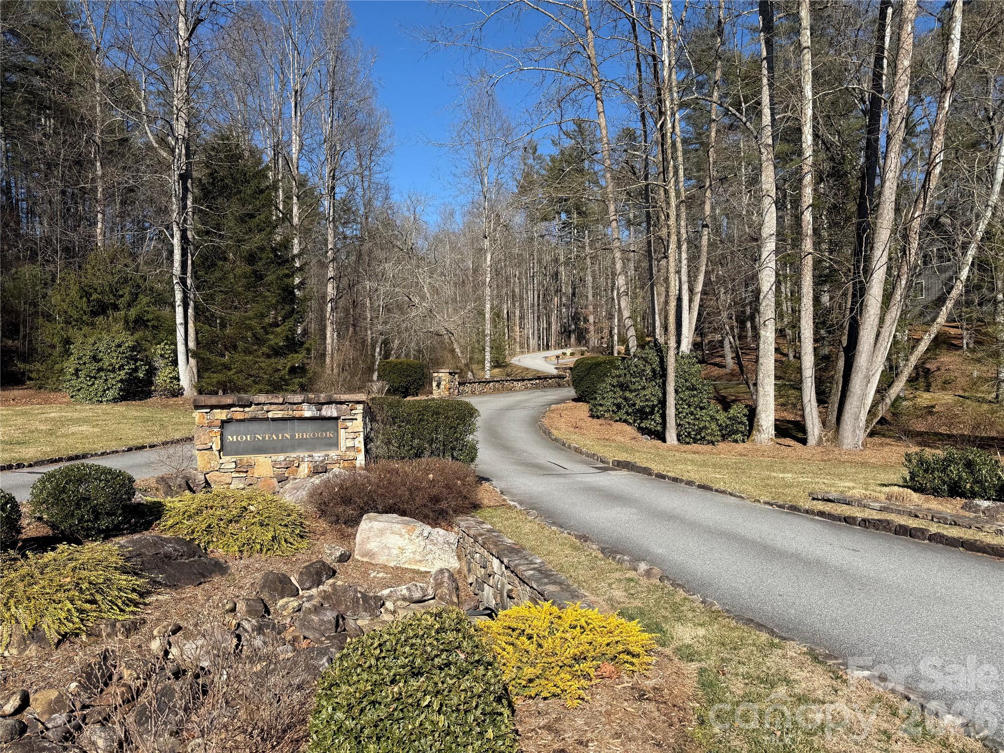 33 High Point Trail Brevard NC 28712