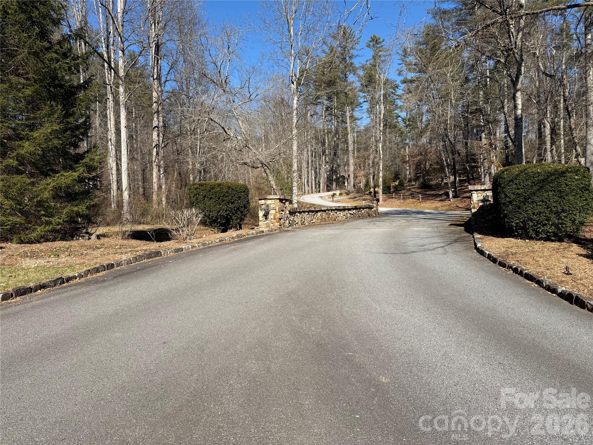 33 High Point Trail Brevard NC 28712
