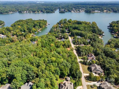 6860 Pine Moss Lane Lake Wylie SC 29710