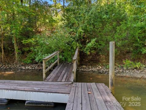 6860 Pine Moss Lane Lake Wylie SC 29710