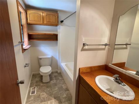 930 Copperhead Cove Sylva NC 28779