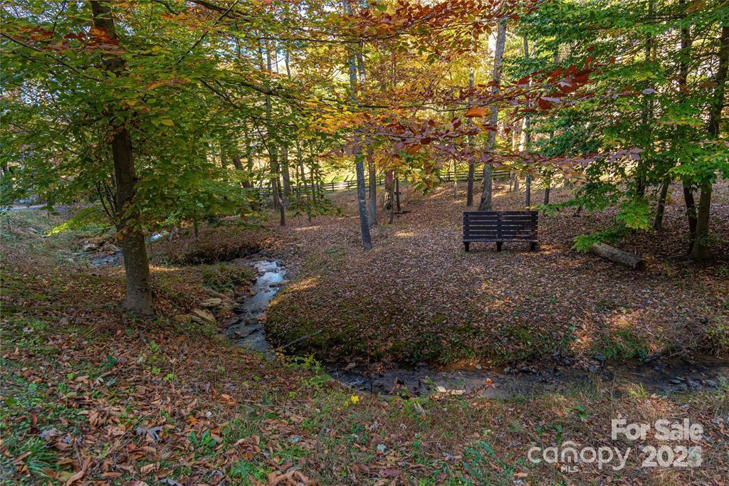 17 Franklin Trace Drive Asheville NC 28804