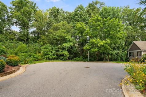 14 Catalina Court Asheville NC 28806