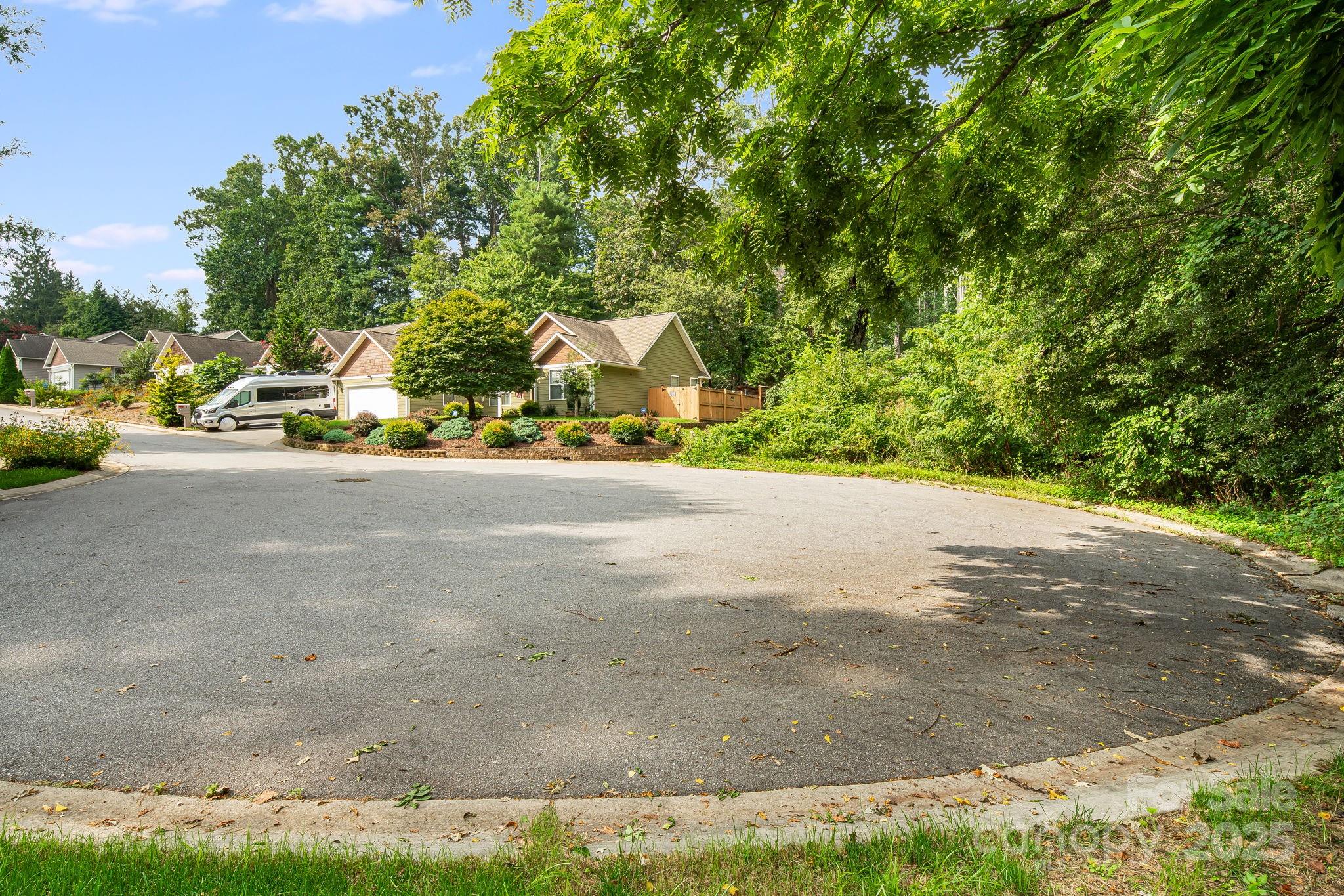 14 Catalina Court Asheville NC 28806