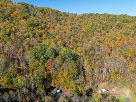 999 Cullisia Road Bryson City NC 28713