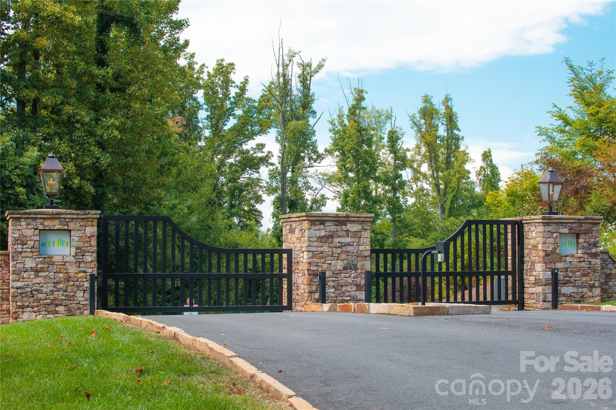 48 Longspur Lane Asheville NC 28804