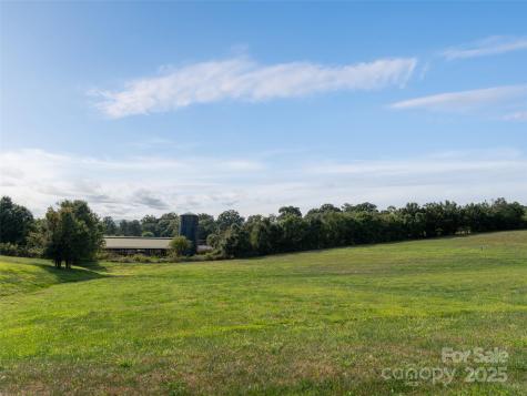 202 Soapstone Trail Mills River NC 28759