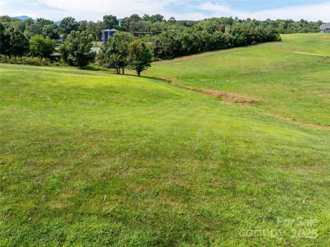 202 Soapstone Trail Mills River NC 28759