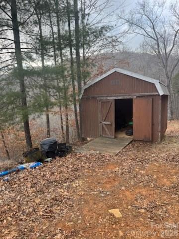 151 Thunderstruck Ridge Burnsville NC 28714