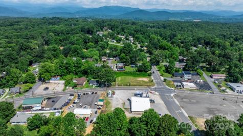 25 N Mcdowell Avenue Marion NC 28752
