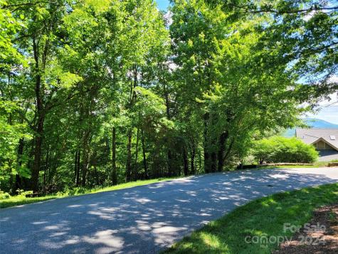 211 Bent Pine Trace Hendersonville NC 28739