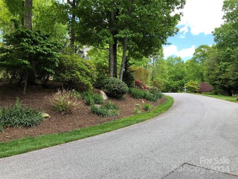 211 Bent Pine Trace Hendersonville NC 28739