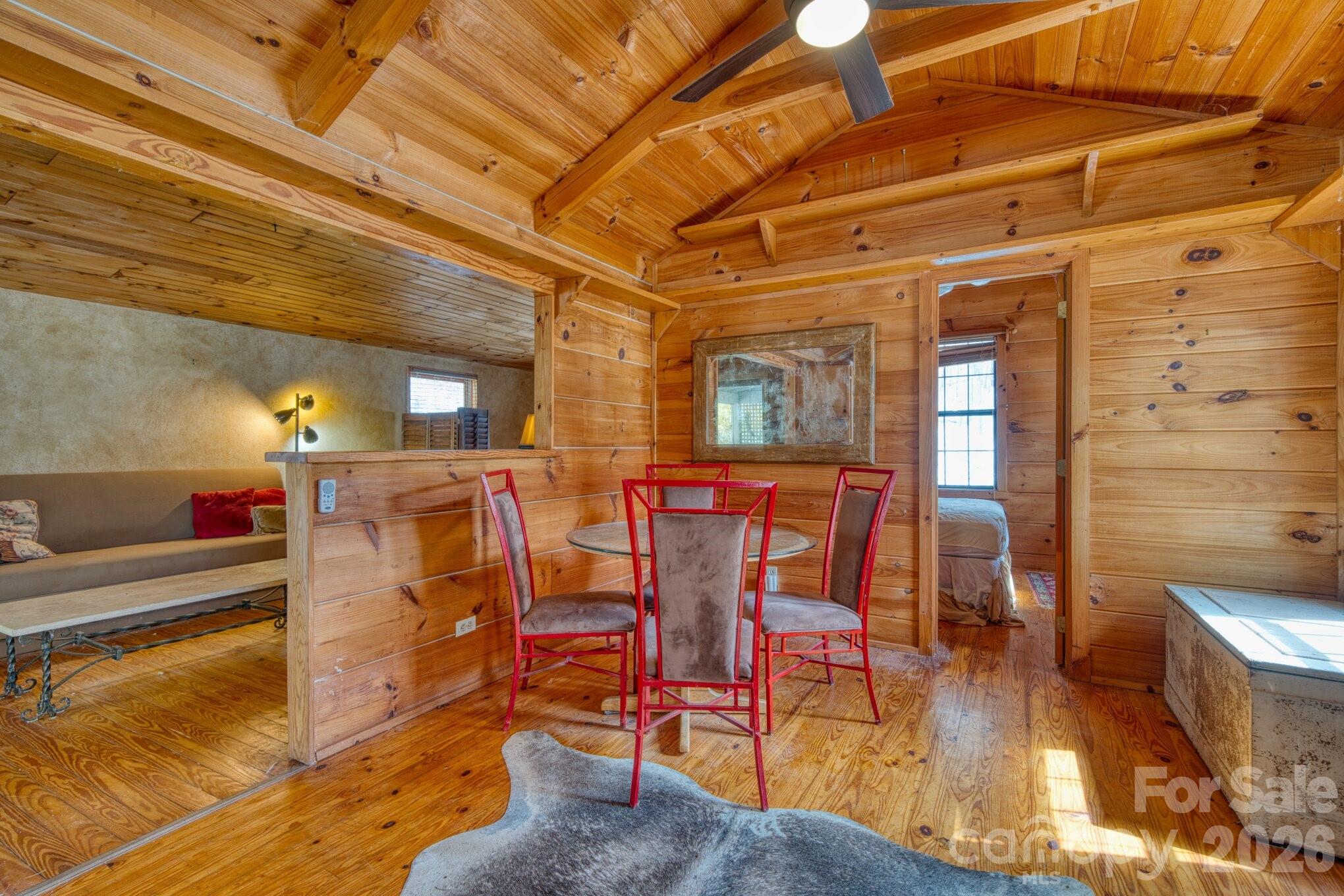 292 Crow Lane Burnsville NC 28714