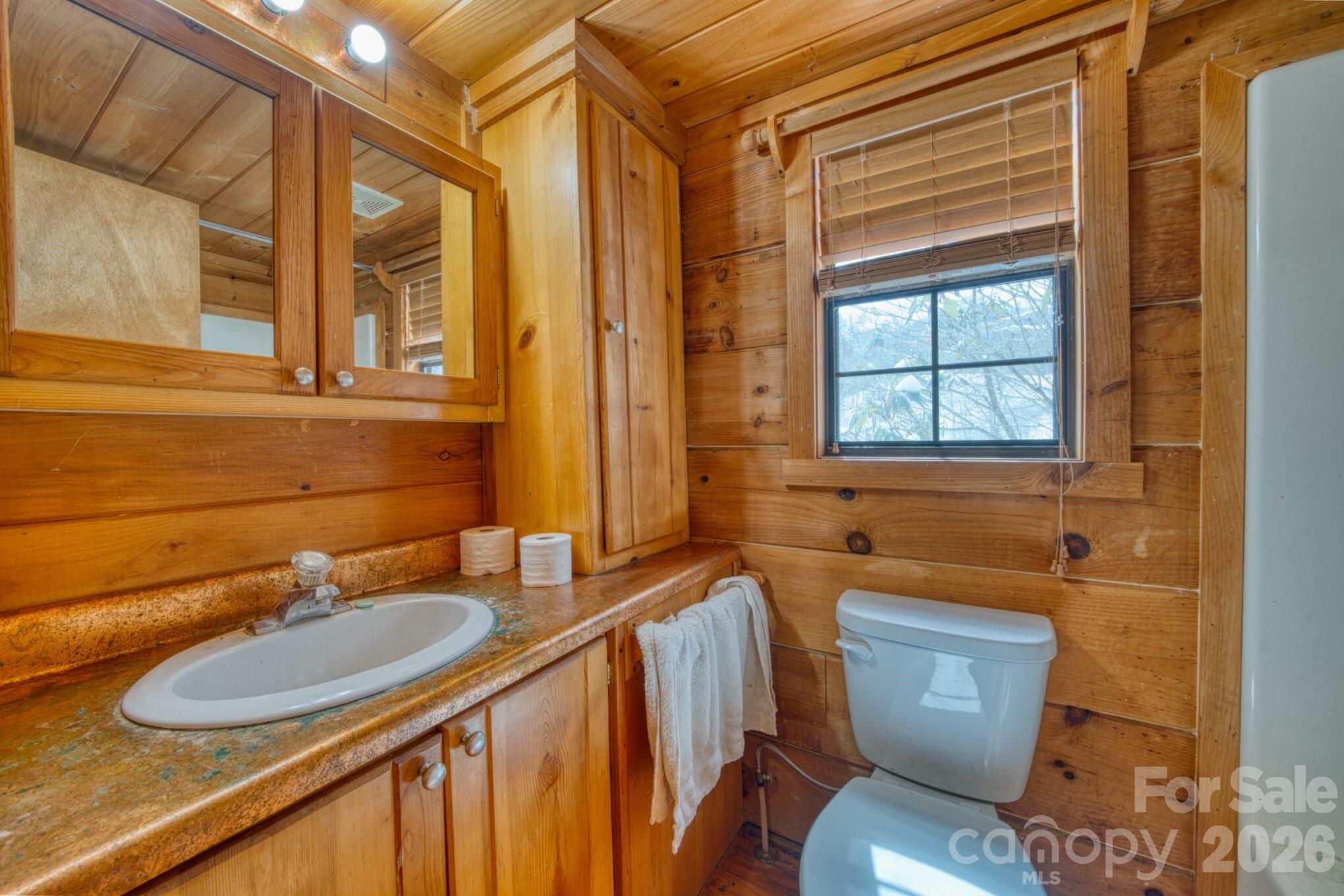 292 Crow Lane Burnsville NC 28714