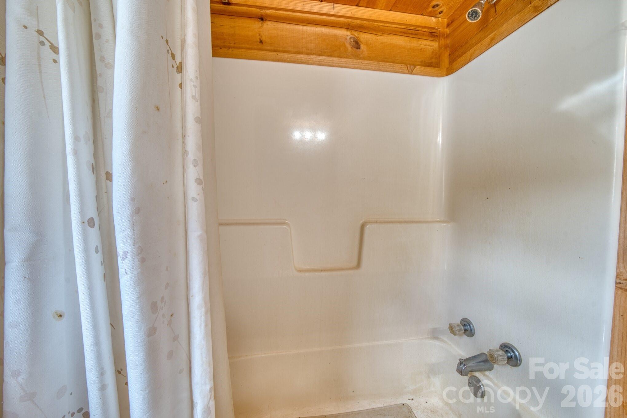 292 Crow Lane Burnsville NC 28714