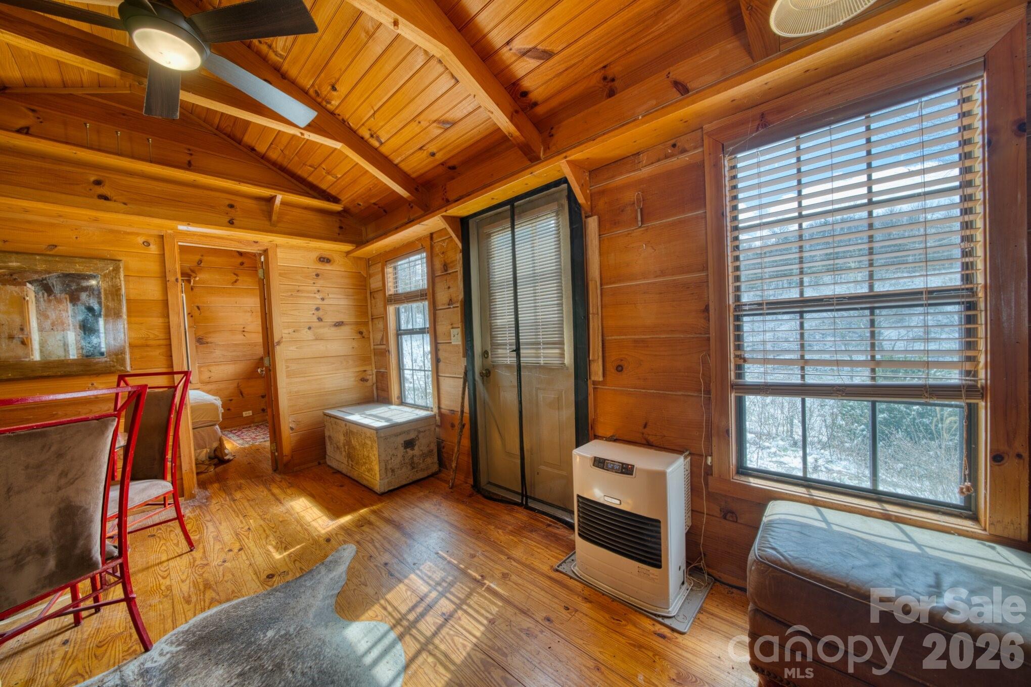 292 Crow Lane Burnsville NC 28714