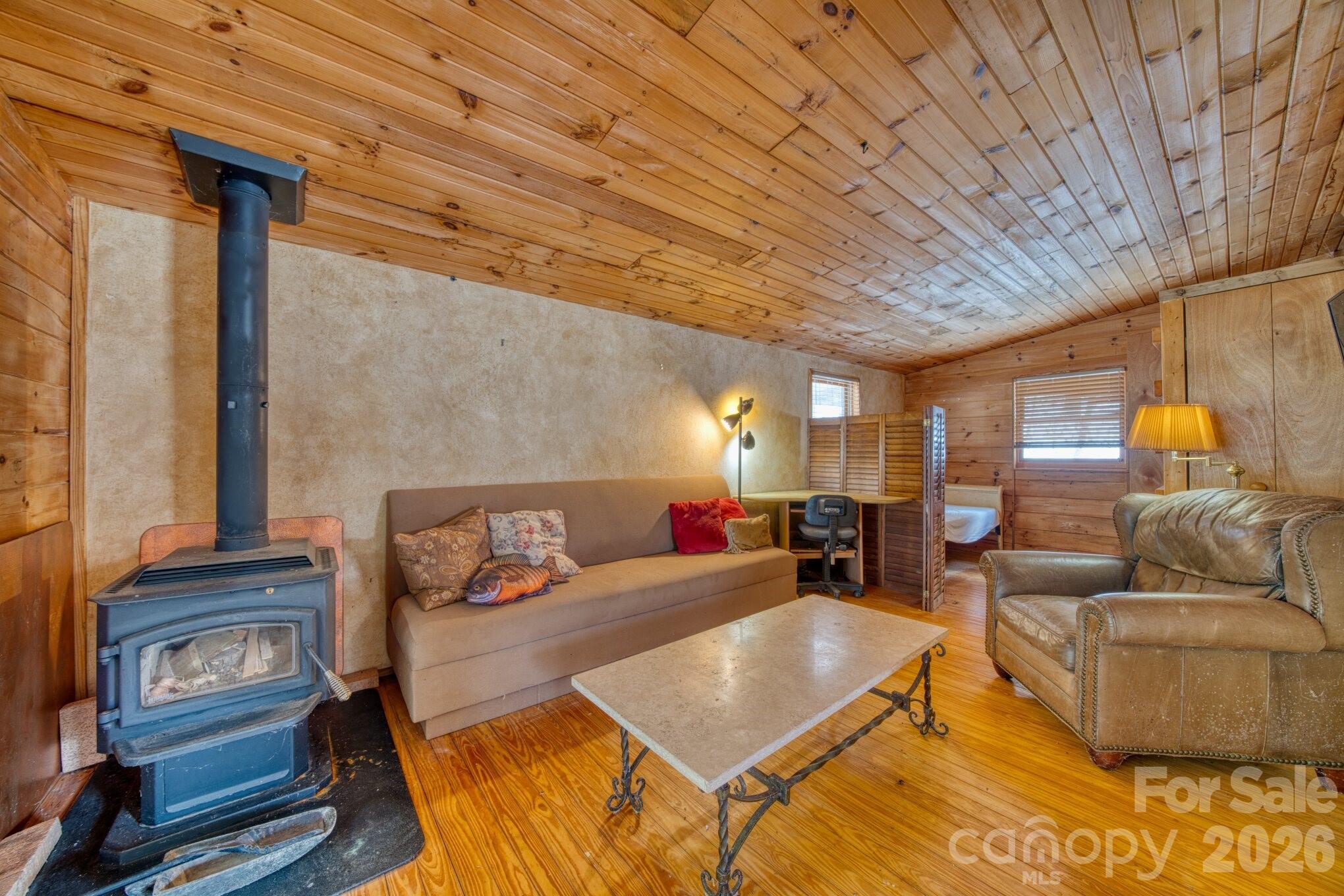 292 Crow Lane Burnsville NC 28714